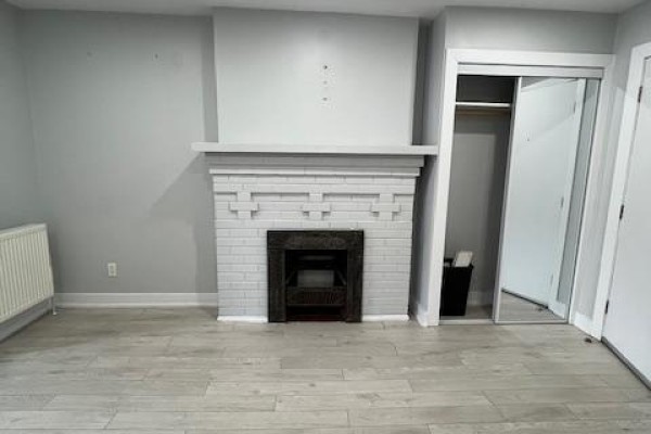 1 - 1659 Gerrard Street E, Toronto, ON M4L2A9 Photo 2