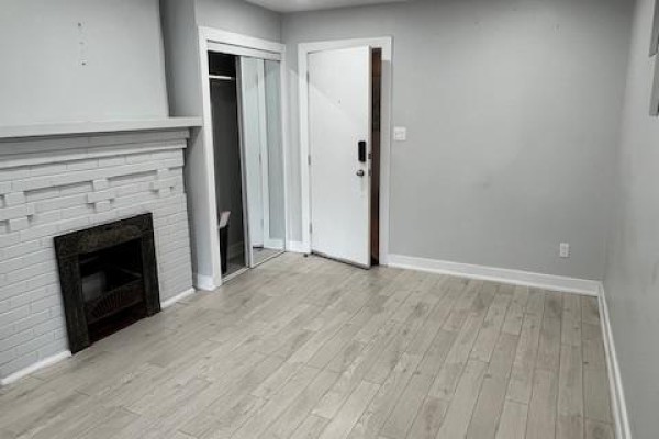 1 - 1659 Gerrard Street E, Toronto, ON M4L2A9 Photo 4