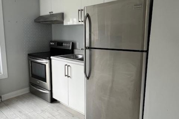 1 - 1659 Gerrard Street E, Toronto, ON M4L2A9 Photo 5