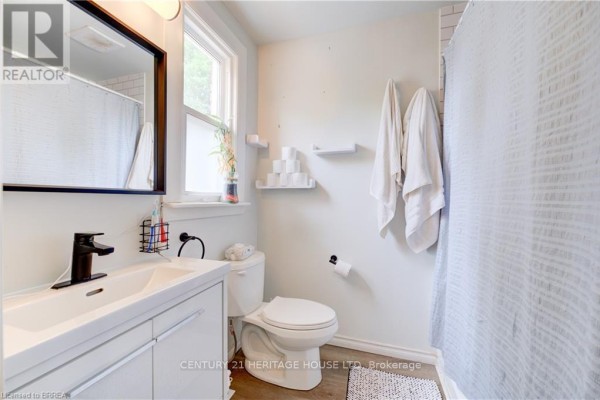 1 - 174 Darling Street, Brantford, ON N3S3W6 Photo 4