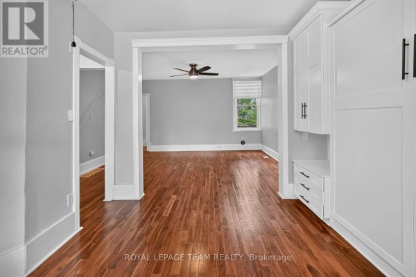 1 - 19 Desjardins Avenue, Ottawa, ON K1N5N8 Photo 4