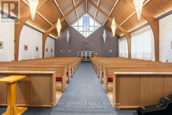 1 - 233 Westview Boulevard, Toronto, ON M4B3J7 Photo 3