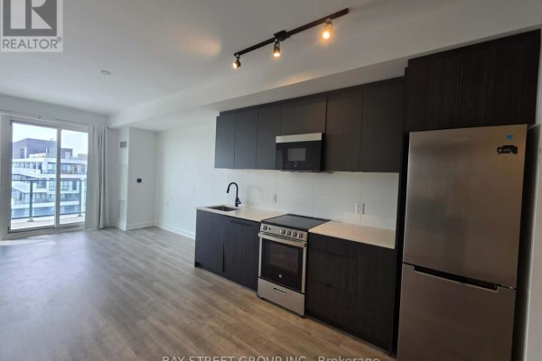 Den - 1 - 2369 Danforth Avenue, Toronto, ON M4C0B1 Photo 5