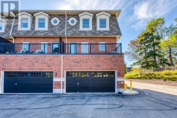 Eating area - 1 - 2375 Truscott Drive, Mississauga, ON L5J2B1 Photo 5
