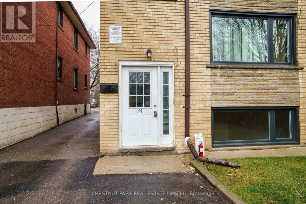 Kitchen - 1 - 24 Heman Street, Toronto, ON M8V1X5 Photo 3