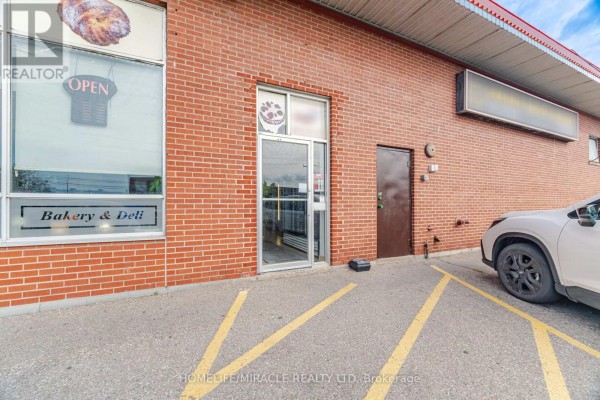 1 - 240 Clarence Street, Brampton, ON L6W1T4 Photo 3