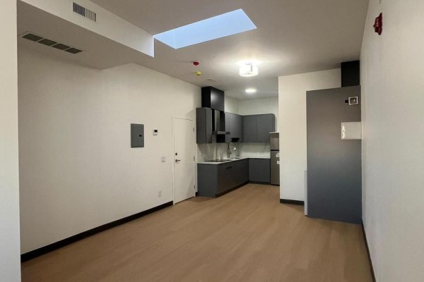 1 - 264-268 Ottawa Street N, Hamilton