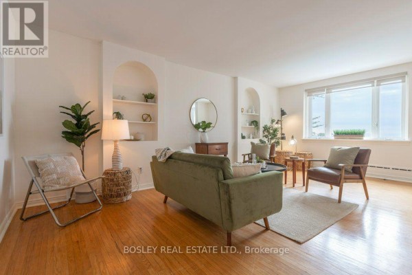 Kitchen - 1 - 2693 Lake Shore Boulevard W, Toronto, ON M8V1G6 Photo 3