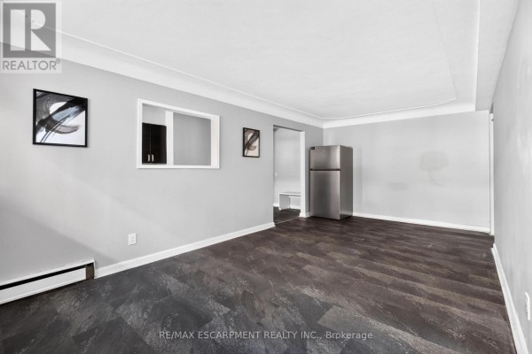 Dining room - 1 - 3 Applewood Avenue, Hamilton, ON L8G3S4 Photo 5