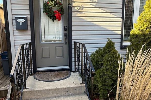 1 - 31 Raymond Street, St  Catharines, ON L2R2T3 Photo 2