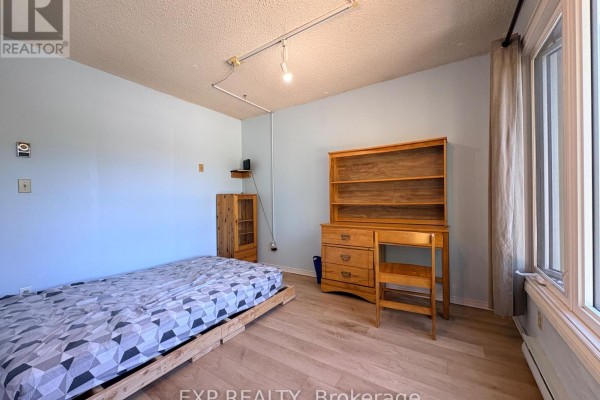 1 - 341 Geneva Street, St  Catharines, ON, photo 2