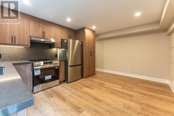 1 - 352 Jones Avenue, Toronto, ON M4J3G3 Photo 5