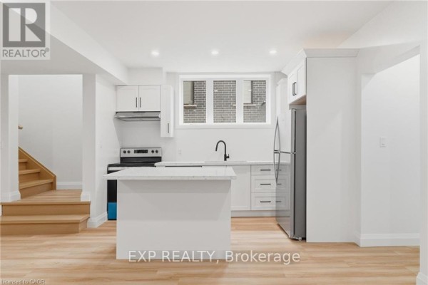 Kitchen - 1 - 36 Elliot Street, Cambridge, ON N1R2J2 Photo 3