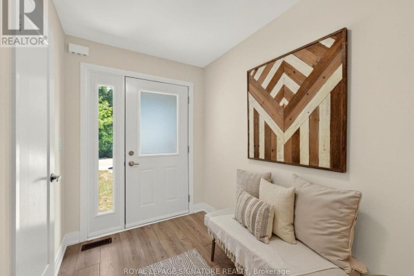 Bedroom 2 - 1 - 393 Manitoba Street N, Bracebridge, ON P1L1B4 Photo 5