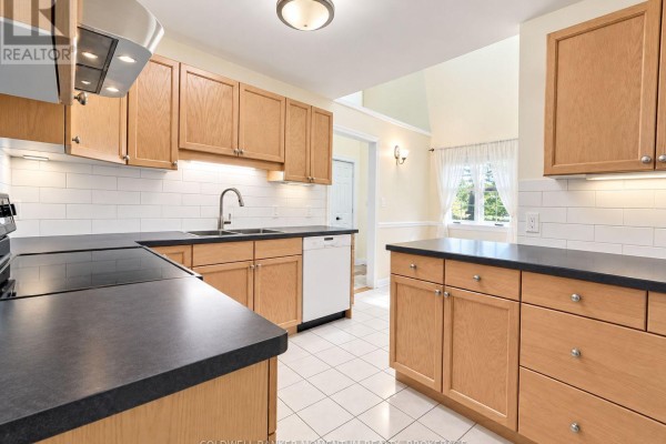 Den - 1 - 4114 Butternut Court, Lincoln, ON L0R2C0 Photo 5