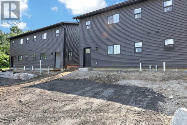 #1 - 436 5th Avenue, Tay, ON, photo 2