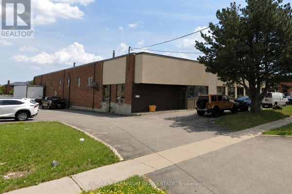 1 - 465 Norfinch Drive, Toronto, ON M3N1Y7 Photo 2