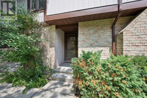 Laundry room - 1 - 489 Beechwood Drive, Waterloo, ON N2T1H8 Photo 2