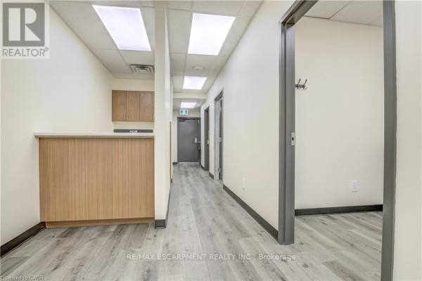 1 - 4987 King Street, Lincoln, ON L3J0R5 Photo 4