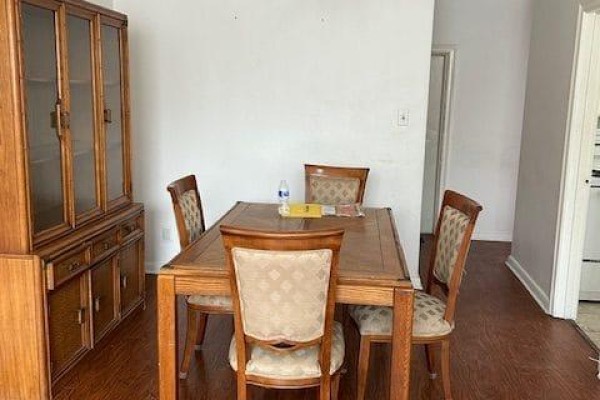 Dining room - 1 - 53 Kirknewton Road, Toronto, ON M6E3X9 Photo 2