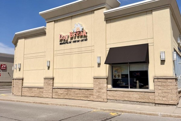 1 - 547 Holland Street W, Bradford West Gwillimbury, ON L3Z0C1 Photo 5