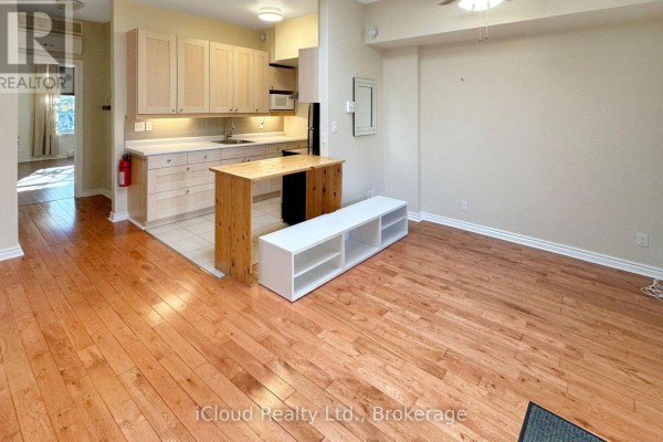 Kitchen - 1 - 67 King Street W, Hamilton, ON L9H1T5 Photo 2