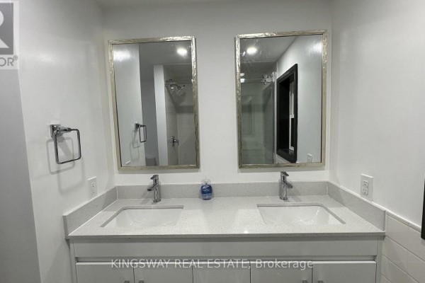 Kitchen - 769a The Queensway, Toronto, ON M8Z1N1 Photo 2