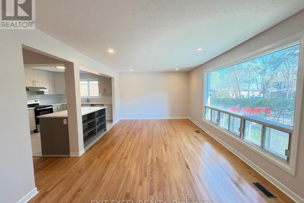 1 - 816 Dundee Avenue, Ottawa, ON, photo 3