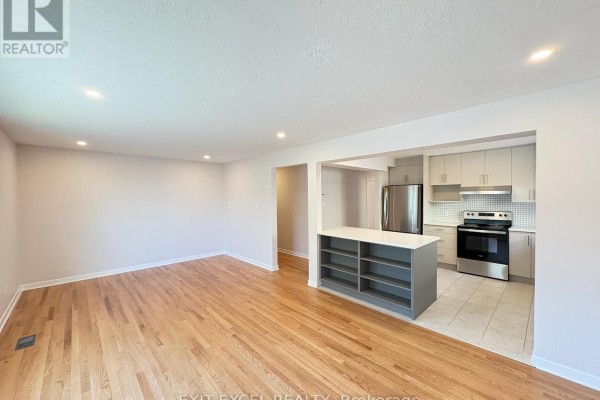 1 - 816 Dundee Avenue, Ottawa, ON K2B5S9 Photo 5