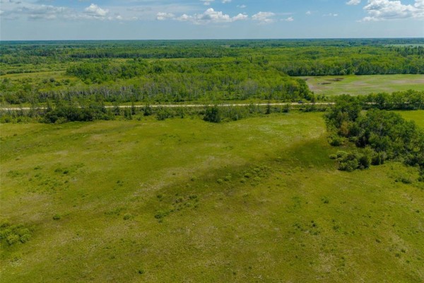 1 0 11 Road E, Meleb, MB R0C2C0 Photo 5