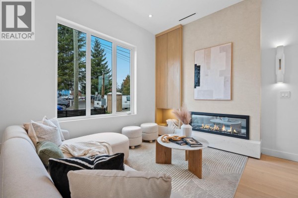 1 1060 Stratford Avenue, Burnaby, BC V5B3X8 Photo 3