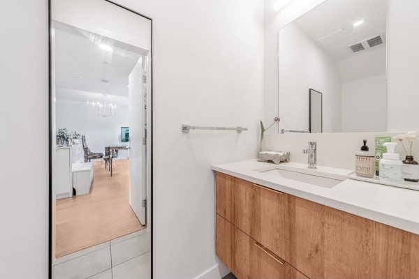 1 13359 Old Yale Road, Surrey, BC V3T0S4 Photo 5