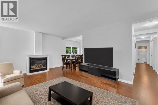 1 1420 Chesterfield Avenue, North Vancouver, BC V7M2N4 Photo 4