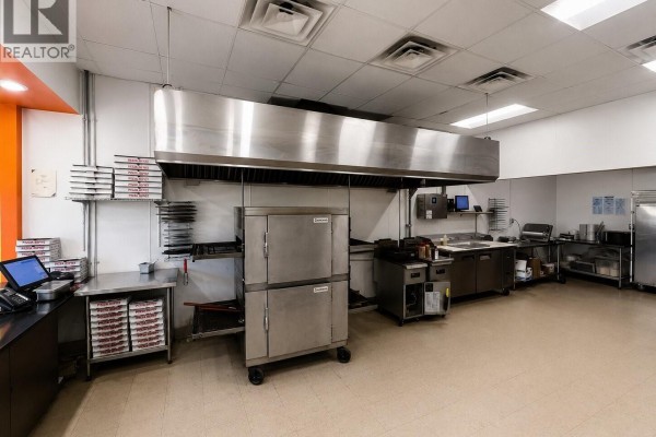 1 1462 100th Street, North Battleford, SK S9A0W2 Photo 4