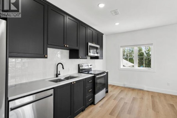 1-1702 Centennial Street, Whitehorse, YT Y1A0Z4 Photo 5