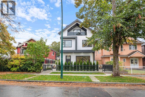 1 2070 E 26th Avenue, Vancouver, BC V5N2W4 Photo 2