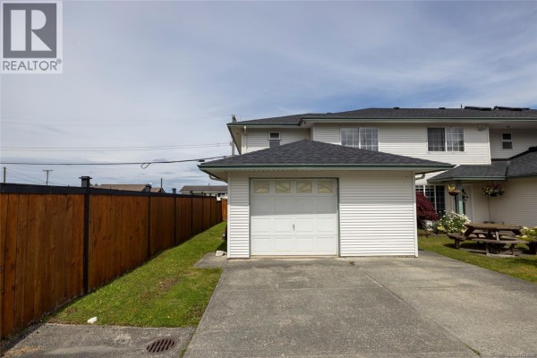 Laundry room - 1 2553 Kingcome Pl, Port Mcneill, BC V0N2R0 Photo 3