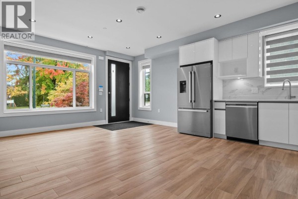 1 2557 W King Edward Street, Vancouver, BC V6L1T5 Photo 4