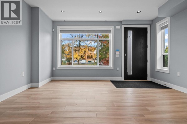 1 2557 W King Edward Street, Vancouver, BC V6L1T5 Photo 5