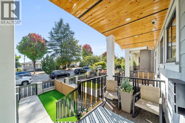 1 2749 E 54th Avenue, Vancouver, BC V5S1X7 Photo 2