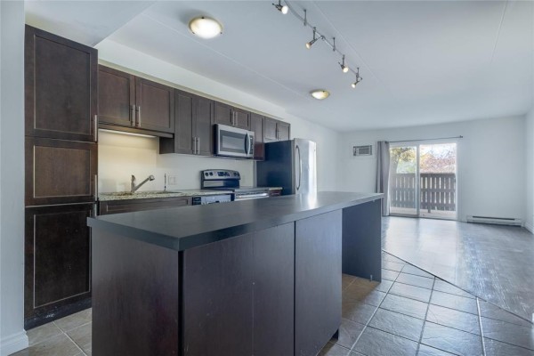 Primary Bedroom - 1 28 1st Street, Niverville, MB R0A1E0 Photo 3