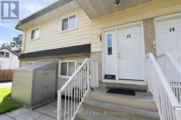 Kitchen - 1-3 - 540 Mary Street E, Whitby, ON L1N2R1 Photo 2
