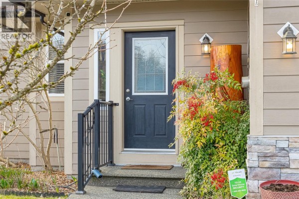 1 3085 Sherman Rd, Duncan, BC, photo 3