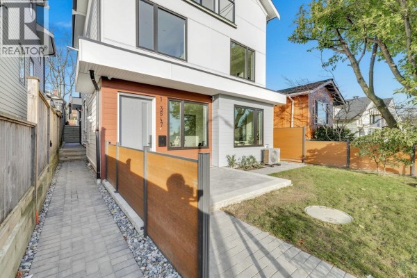 1 3547 E Georgia Street, Vancouver, BC V5K2L9 Photo 4