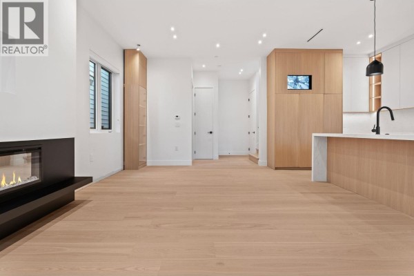 1 3813 W 16th Avenue, Vancouver, BC V6R3C3 Photo 4