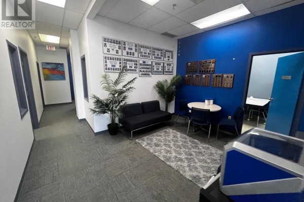 #1-4 - 209 Dundas Street E, Whitby, ON L1N2M4 Photo 5