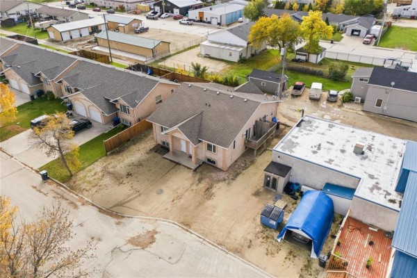 1-4 118 James  S Street, Morris, MB R0G1K0 Photo 2
