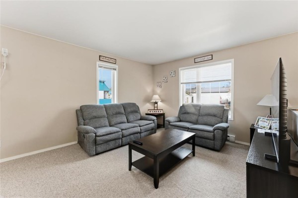 1-4 118 James  S Street, Morris, MB R0G1K0 Photo 5
