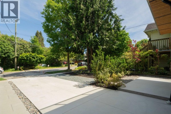 1 4161 Windsor Street, Vancouver, BC V5V4P2 Photo 4