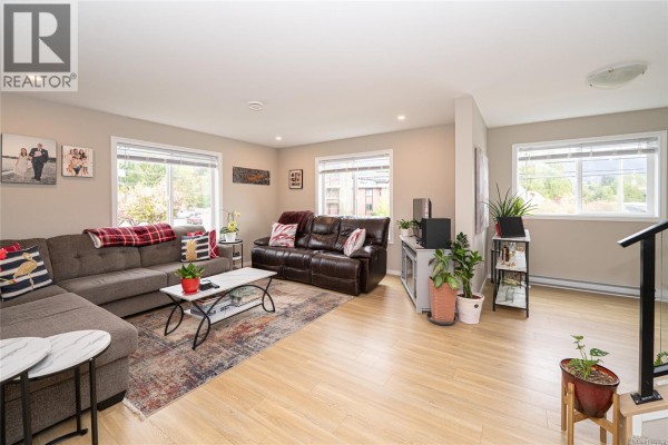 1 50 King George St N, Lake Cowichan, BC, photo 2